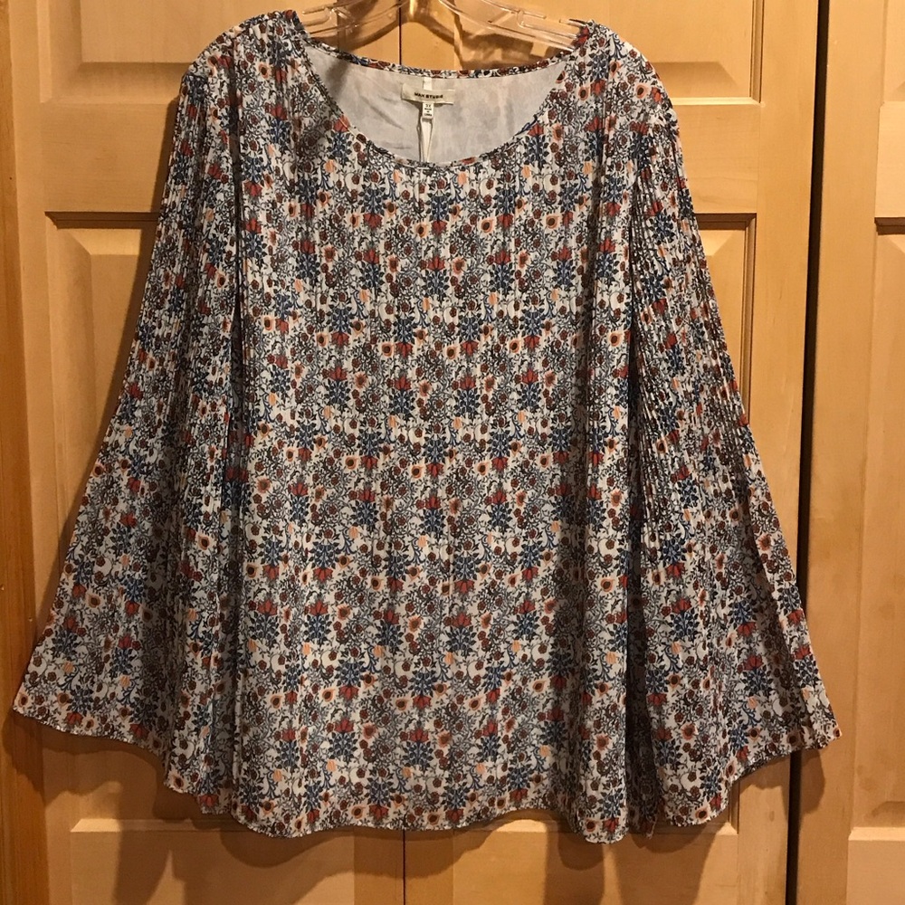 New Max Studio Multicolor Floral Blouse